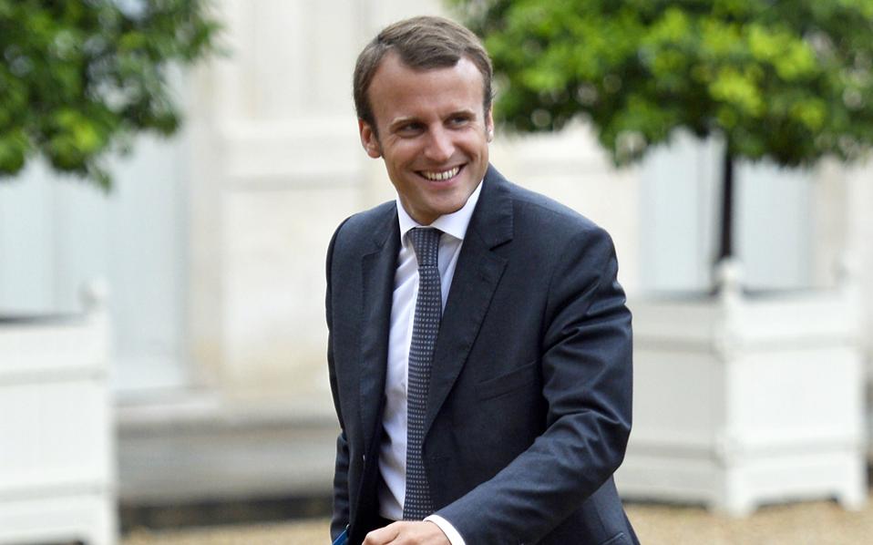 Πάνω από 52% των Γάλλων επικροτούν την μεταρρυθμιστική πολιτική και τον φιλοευρωπαϊσμό του Εμμανουέλ Μακρόν. new deal Αθαν. Παπανδρόπουλος