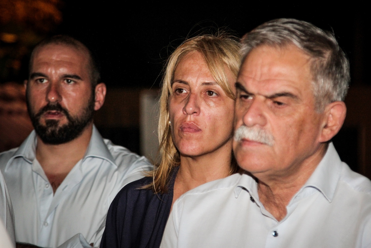 Ο Τάσος Παπαδόπουλος κάνει ανασκόπηση των γεγονότων που οδήγησαν στην τραγωδία στο Μάτι. Από την συγνώμη που δεν ζήτησε ο Αλέξης Τσίπρας και στην παραίτηση που δεν προέβη, μέχρι τις απαντήσεις που ακόμα δεν δόθηκαν σχετικά με τη Ρένα Δούρου και τους αγνοούμενους. new deal